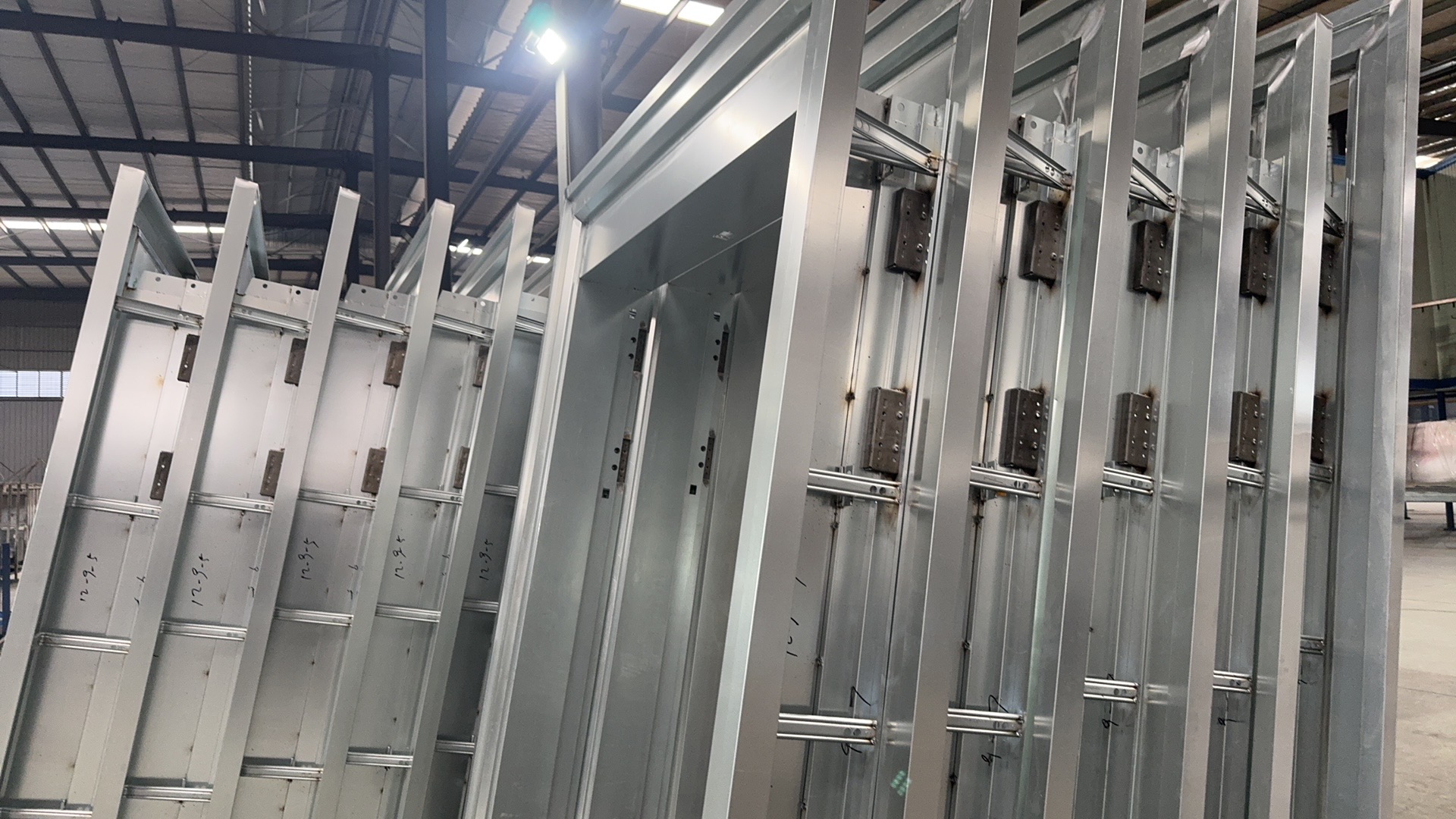 Frosted Glass Aluminum Alloy Double Door Modern Swing Entry for Villa Apartment Exterior Dark Gray Custom