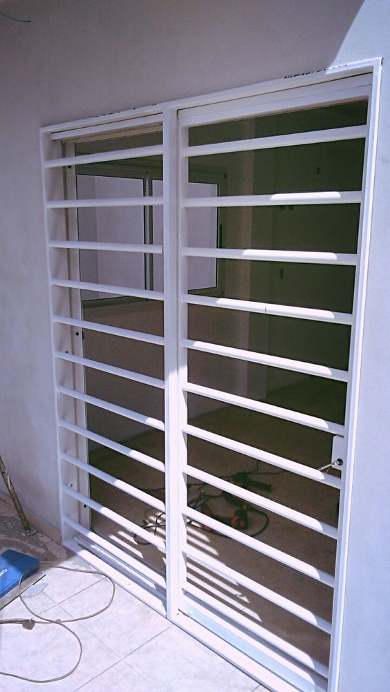 Frame Detail B