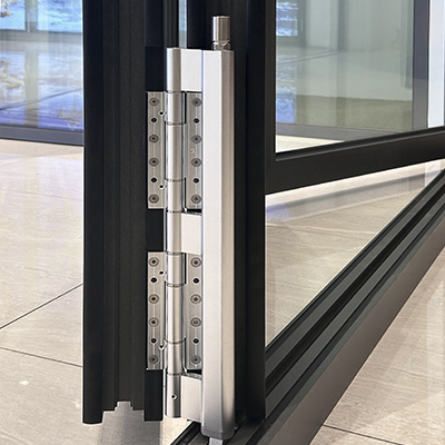 High Quality Hinge