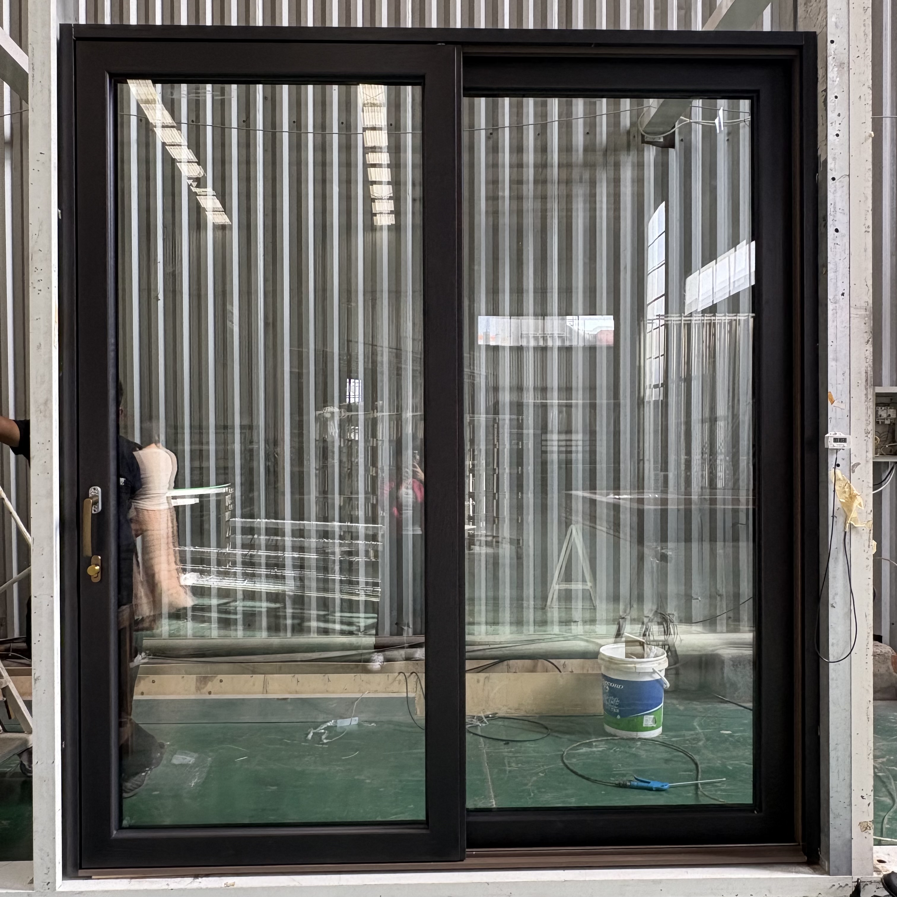 Modern Design Wood Aluminum Sliding Door for Home Soundproof Insulation Exterior Sliding Door