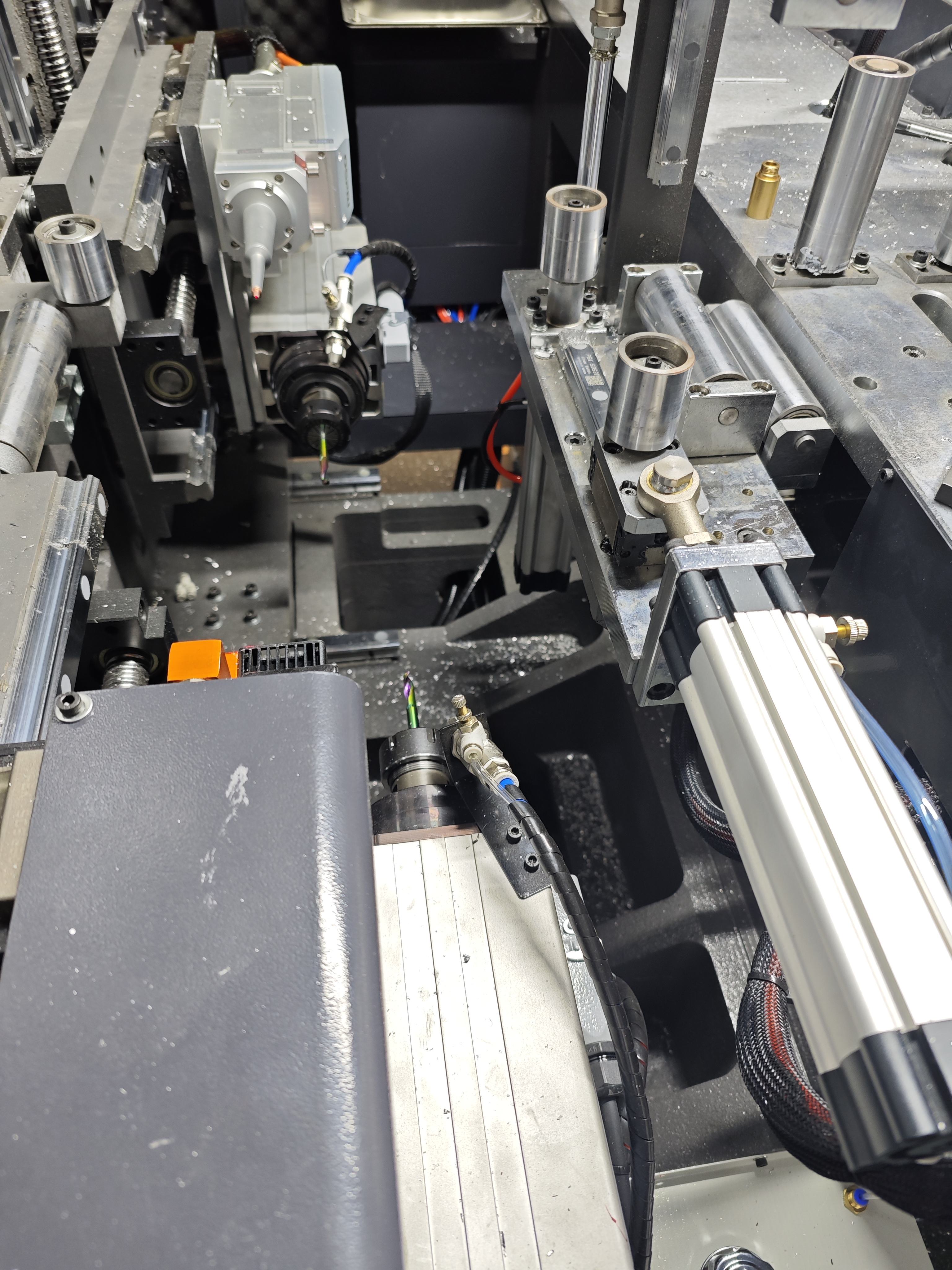 MLX550 Series Fully Automatic Zero Error Intelligent Aluminum Door and Window Production Line