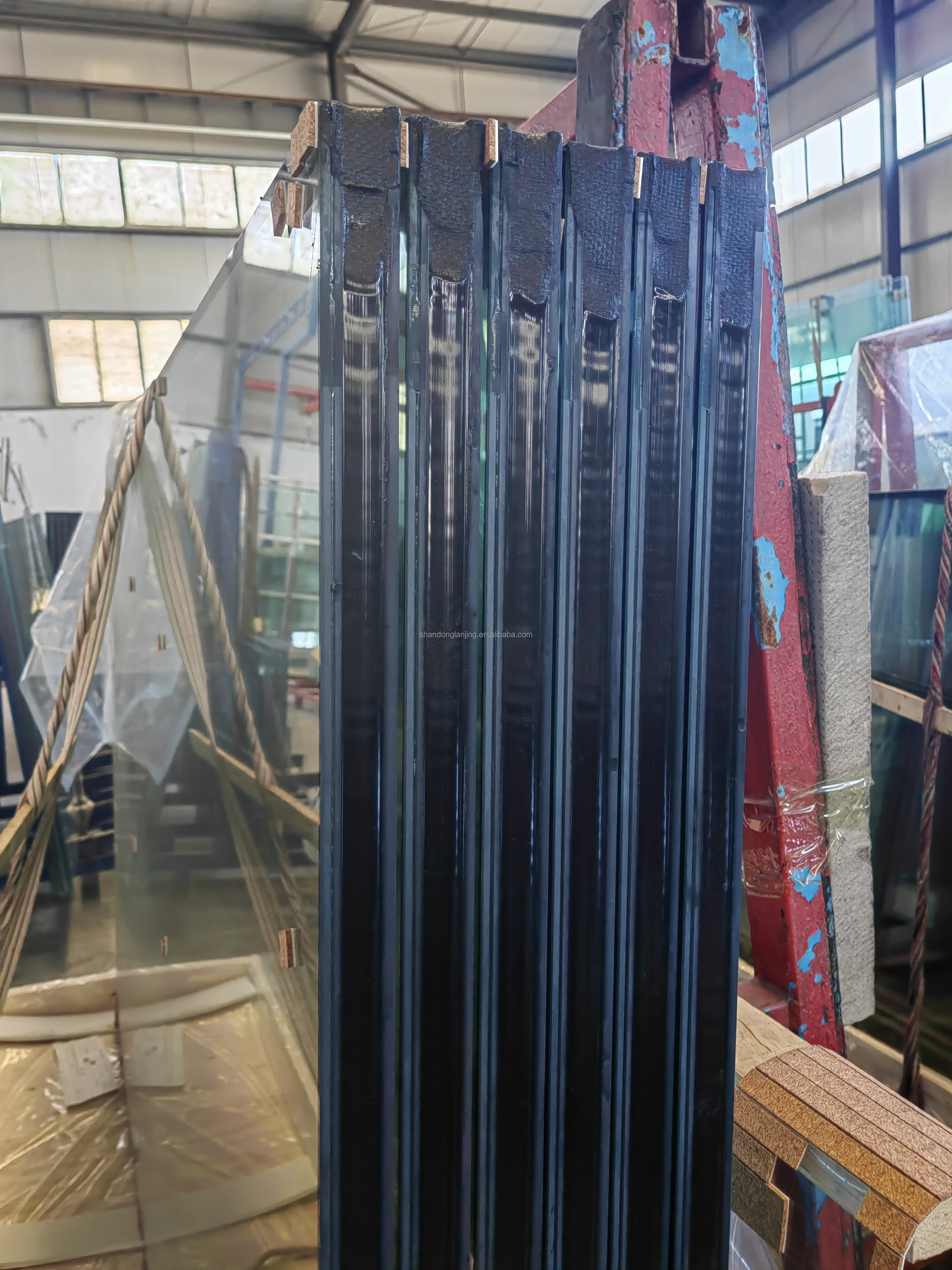 LG Vacuum Glass Tempered Insulated Glass for Modern Design Double Glazed Windows and Doors Aluminium Alloy Bi Folding for Hotels