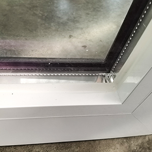 20A MIDDLE HOLLOW GLASS