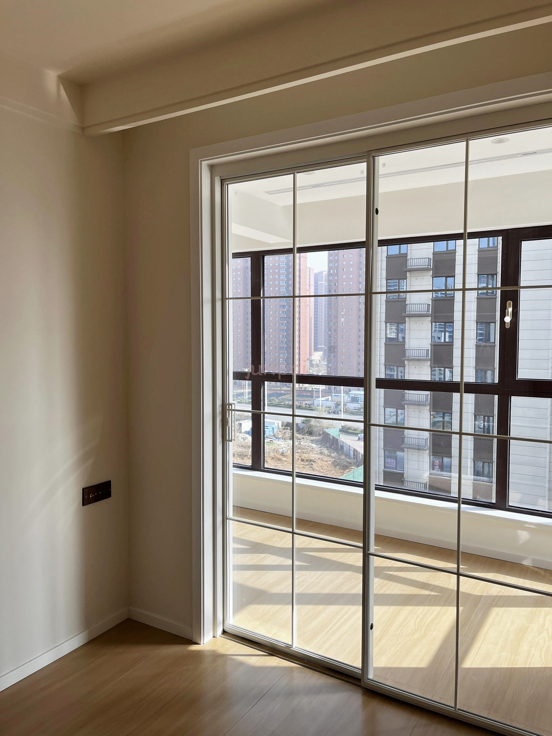 Factory Supply European Minimal Super Slim Aluminium Alloy Sliding Glass Door Double Glazing Tempered Glass Kitchen Villa