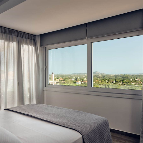 Modern Anti-Theft Aluminium Sliding Doors and Balcony Windows AS2047 Horizontal Design with Louver Curtain Tinted Glass Screen