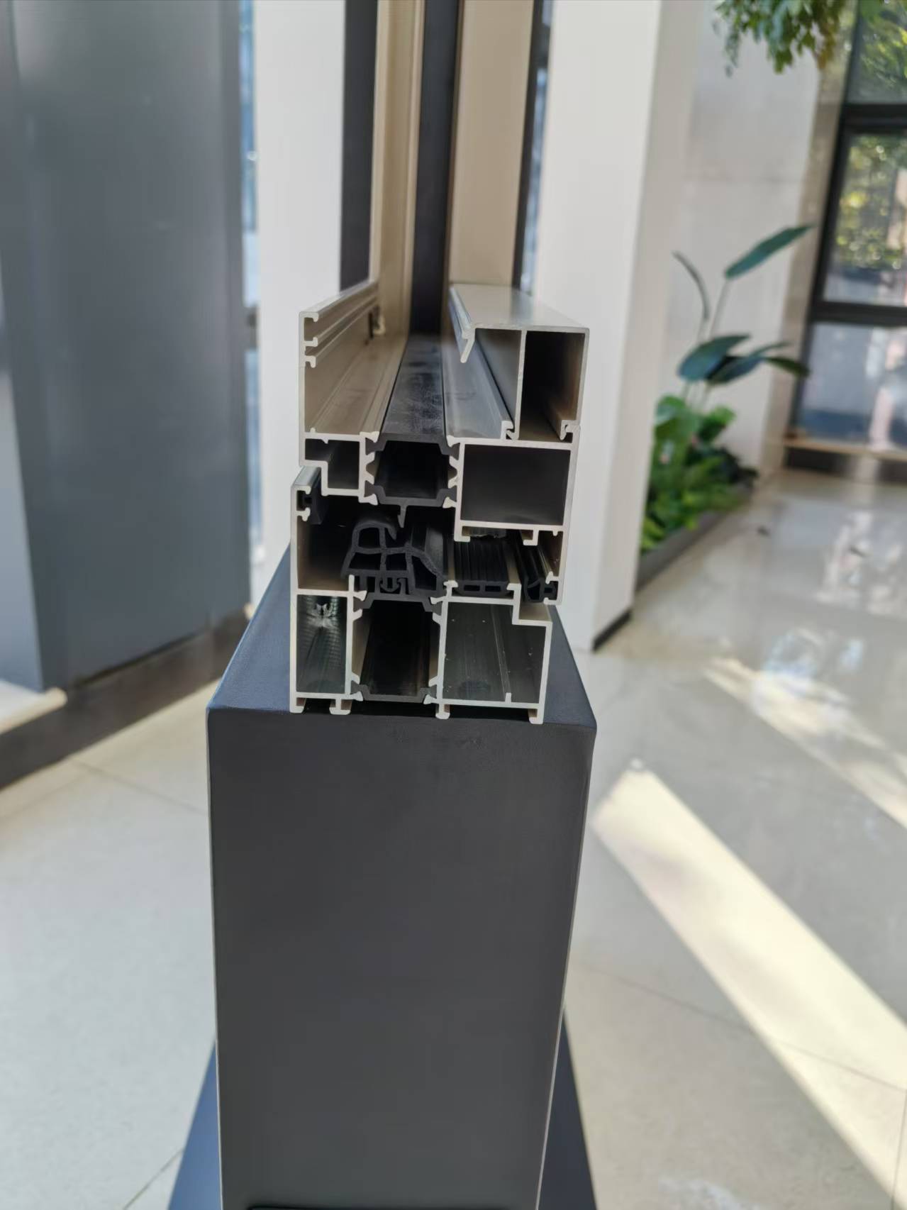 High Quality Aluminum Doors and windows