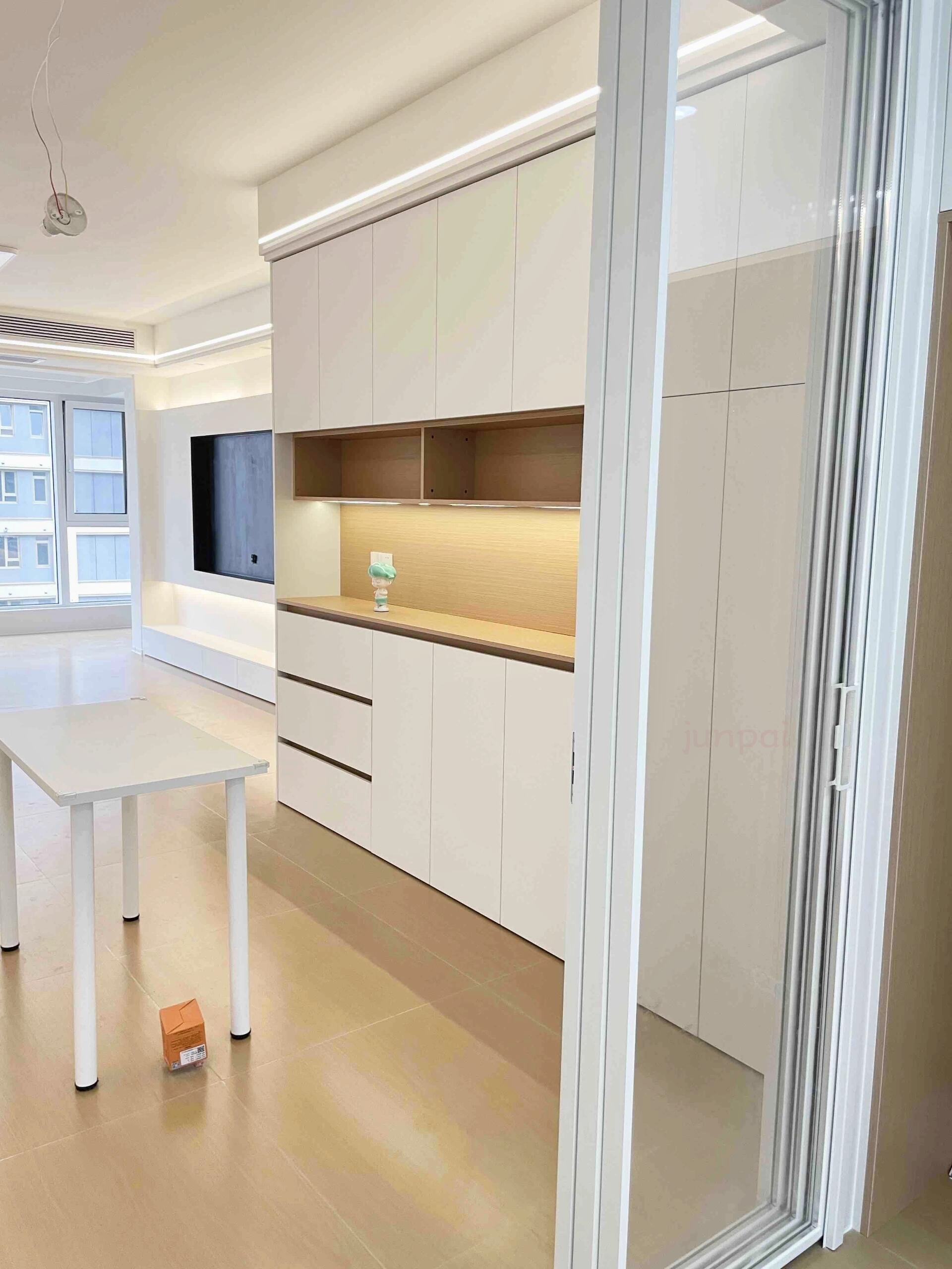 Factory Supply European Minimal Super Slim Aluminium Alloy Sliding Glass Door Double Glazing Tempered Glass Kitchen Villa